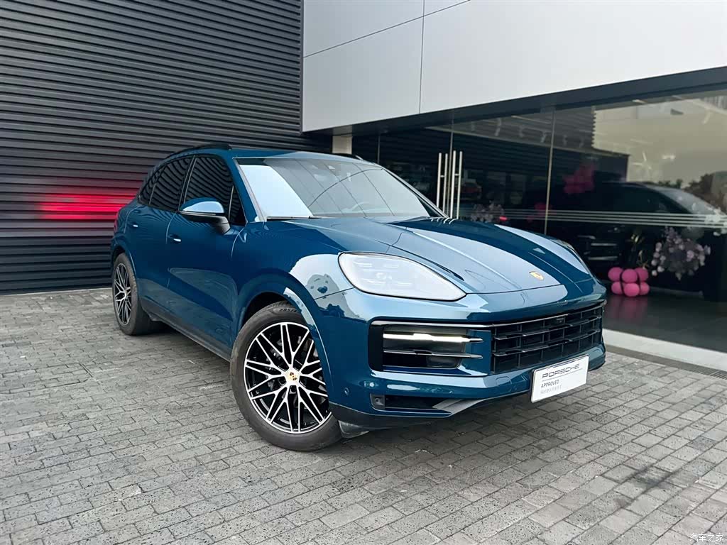 Porsche Cayenne, 2024 1