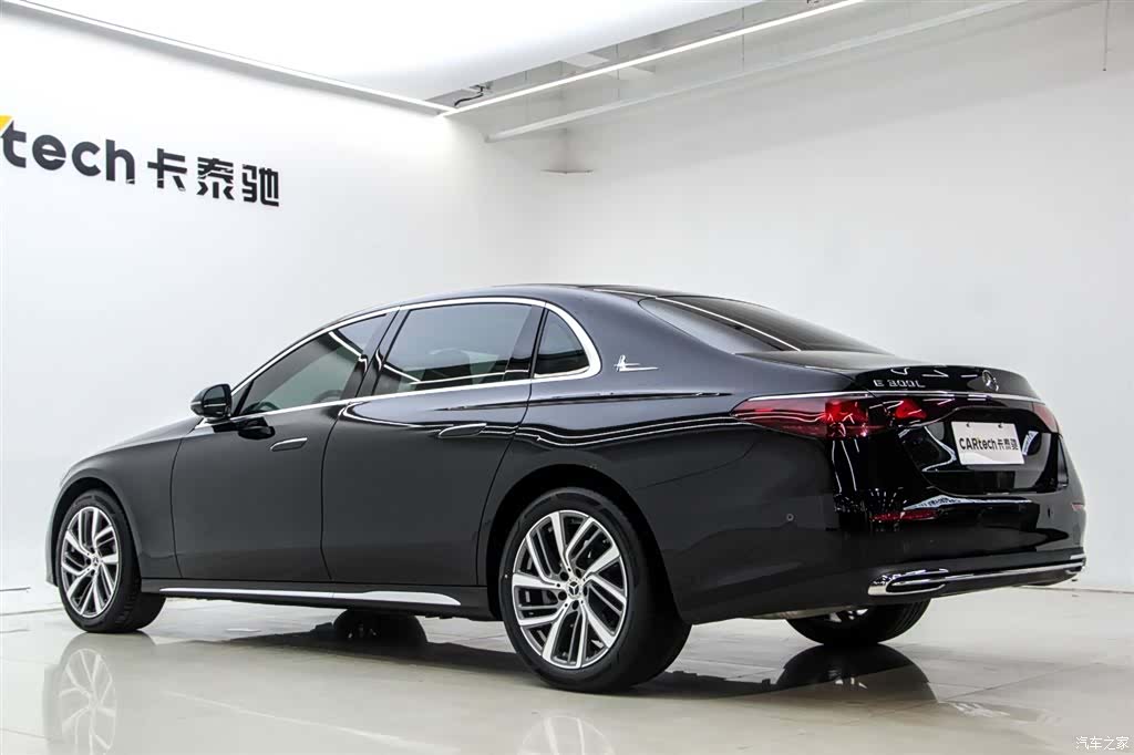Mercedes-Benz E-Class, 2024 6