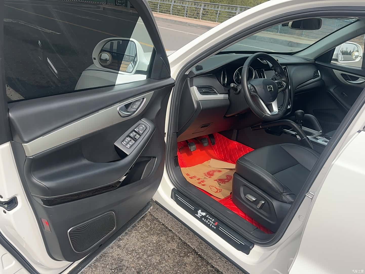 Zotye SR7, 2016 12