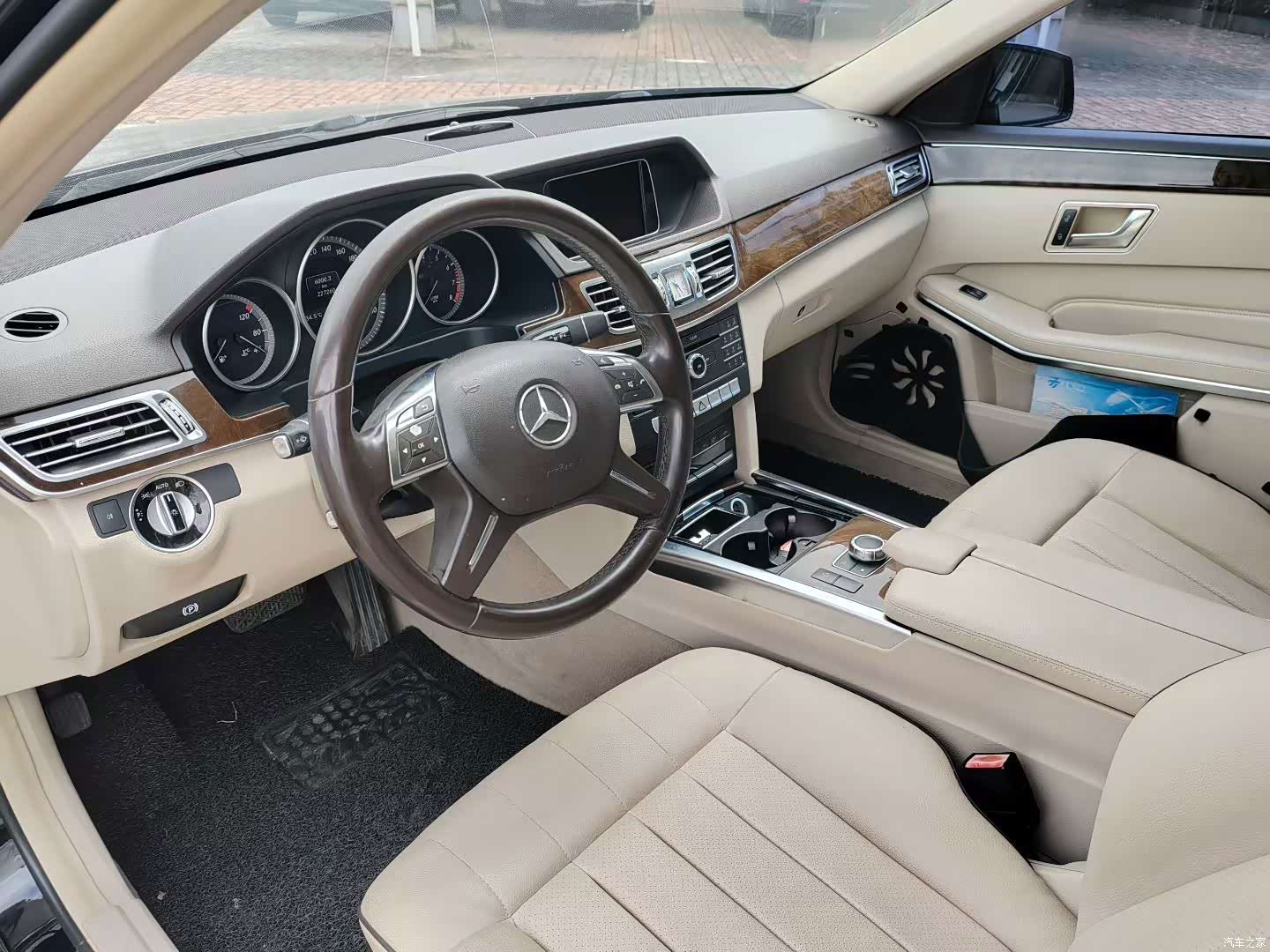 Mercedes-Benz E-Class, 2015 4