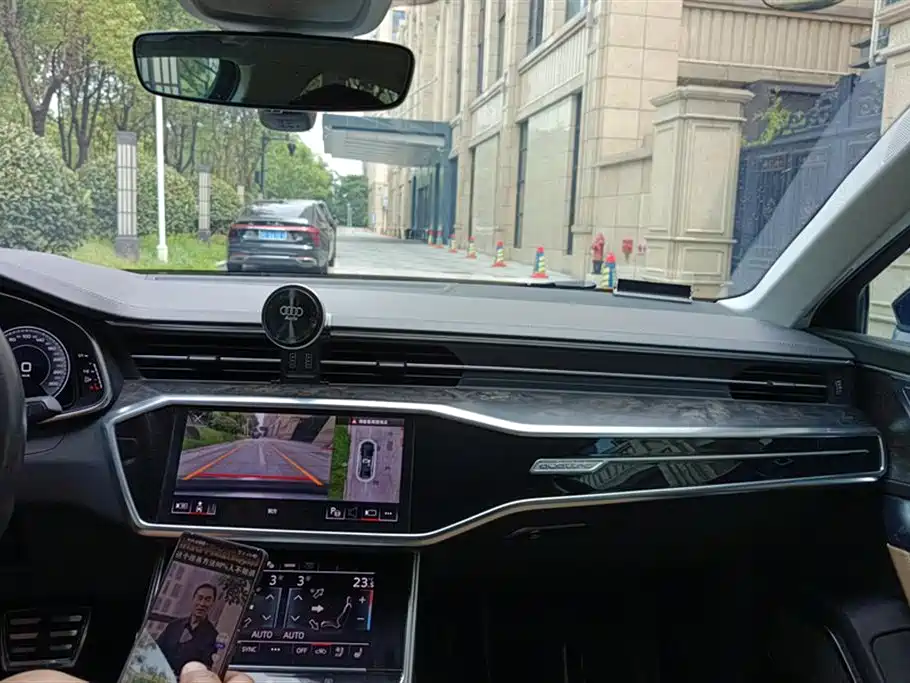 Audi A6L Audi A6L