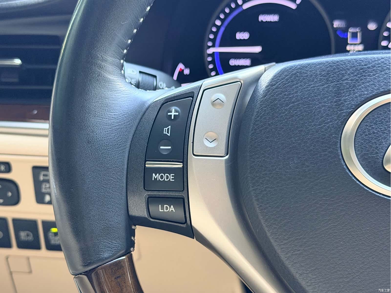 Lexus ES, 2014 15