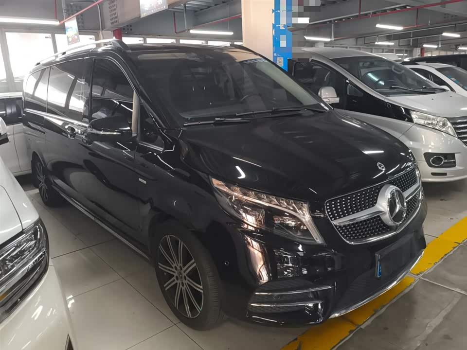 Mercedes-Benz V-class