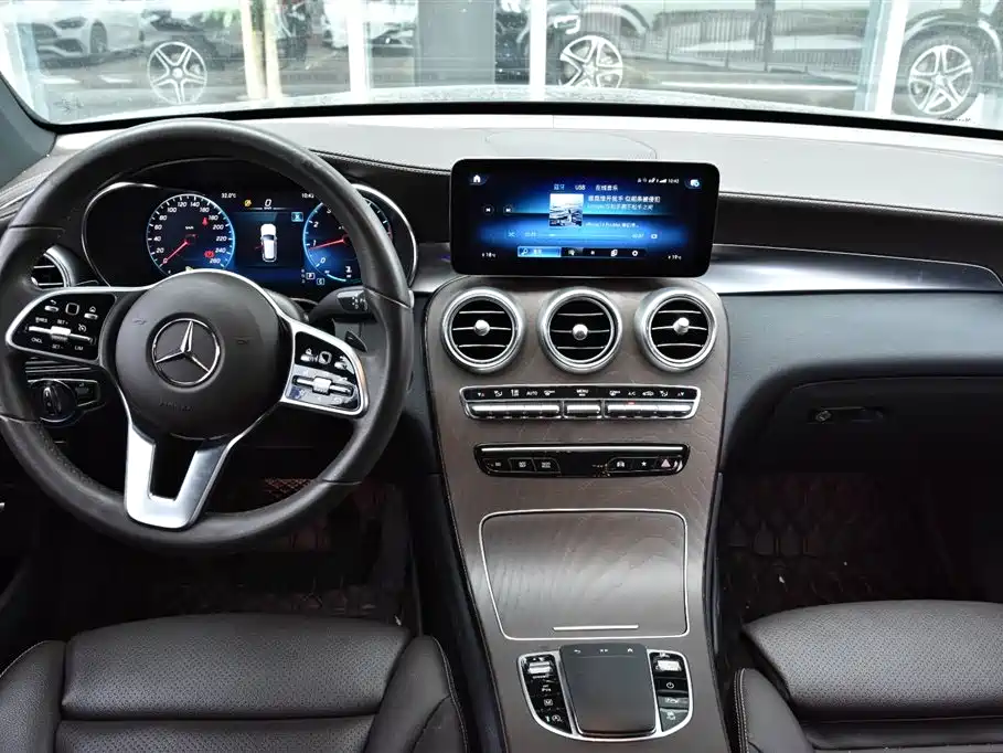Mercedes-Benz GLC Mercedes-Benz GLC