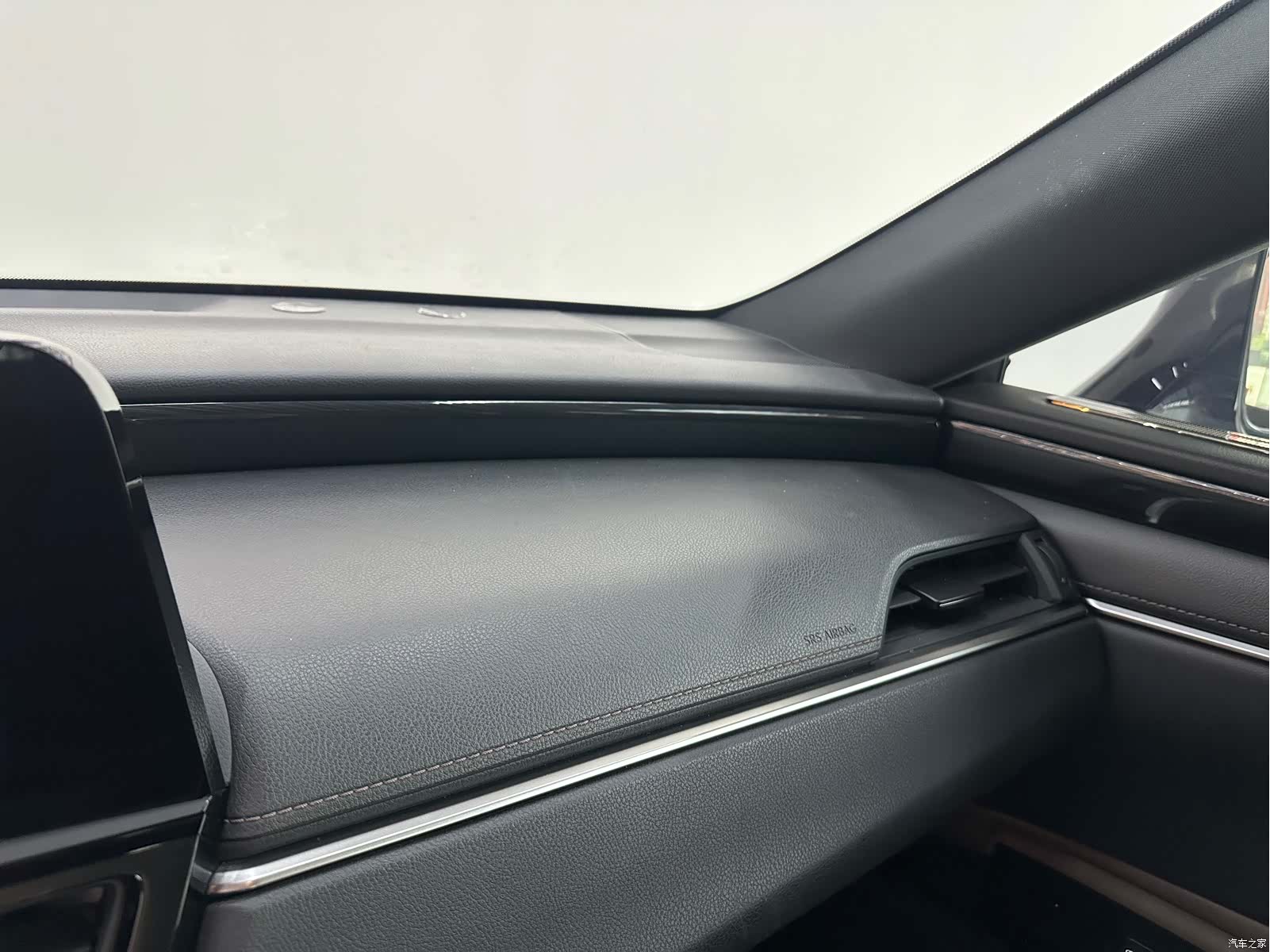 Lexus ES, 2023 16