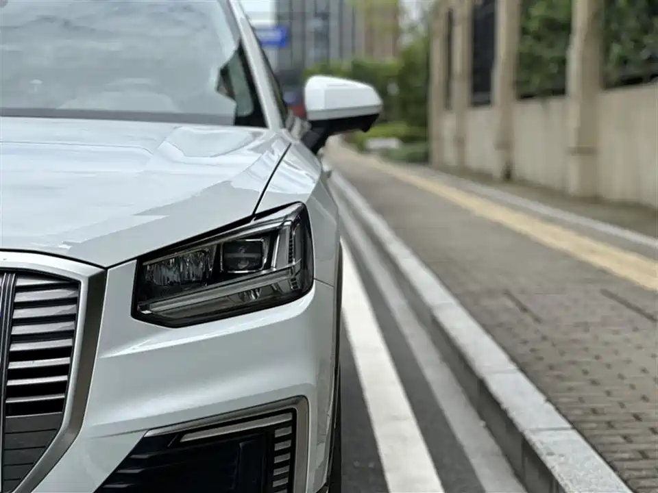 Audi Q2L Audi Q2L