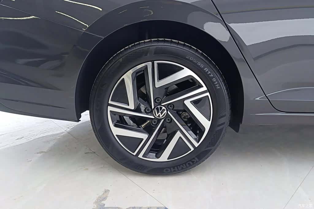 Volkswagen Sagitar, 2024 6