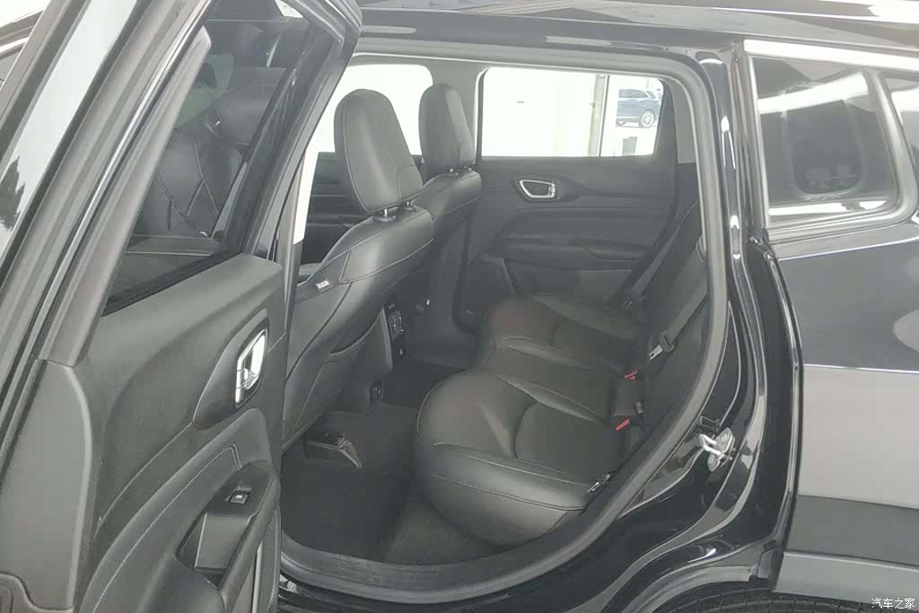 Jeep Compass, 2022 11