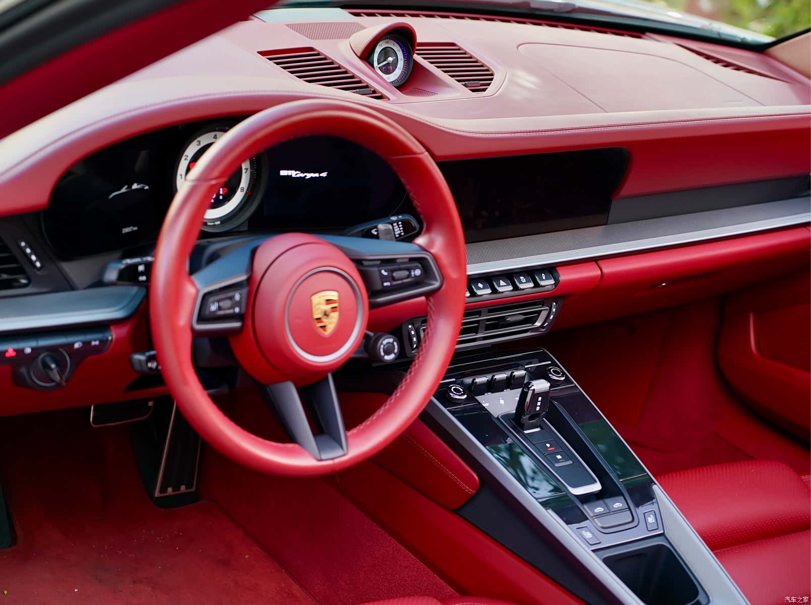 Porsche 911, 2023 10