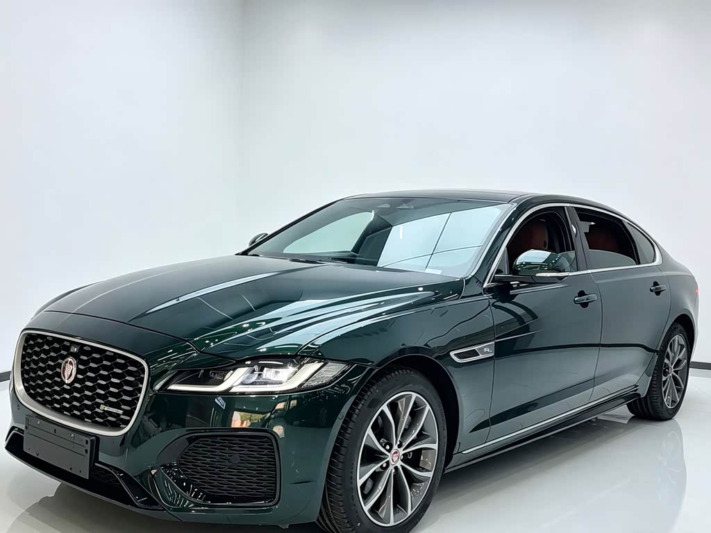 Jaguar XFL