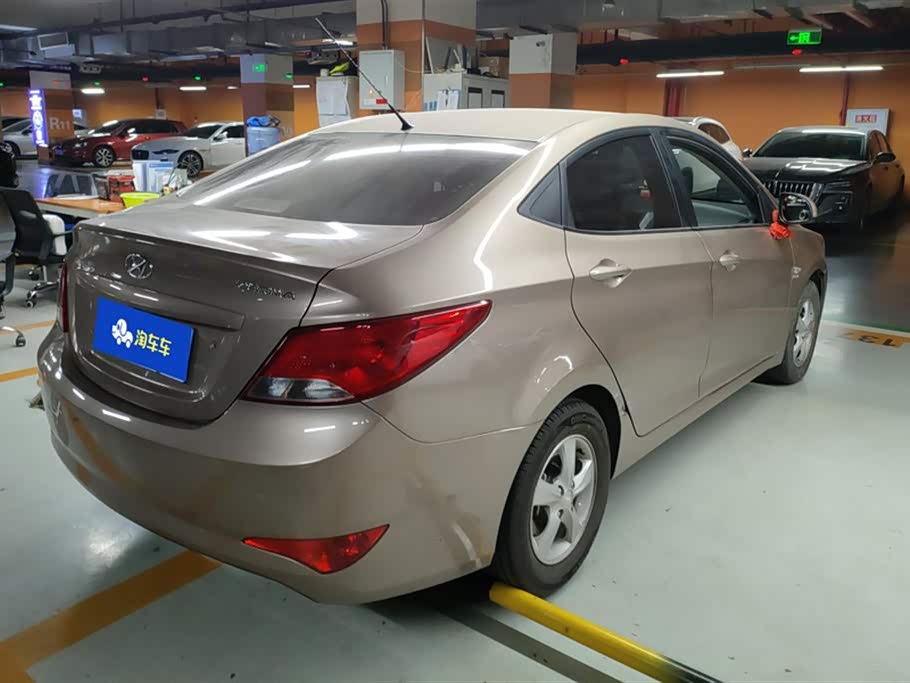 Hyundai Rena