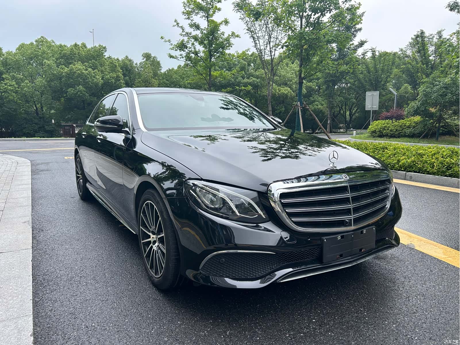Mercedes-Benz E-Class, 2018 3