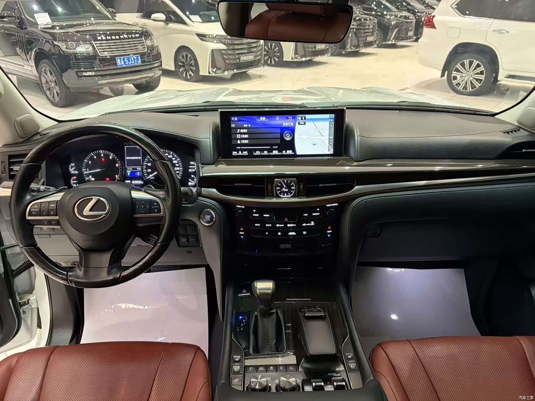 Lexus LX, 2018 10