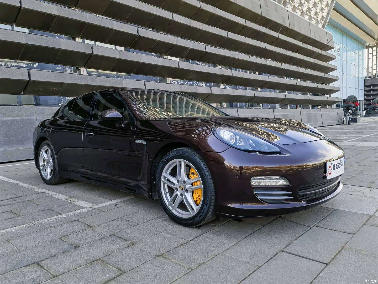 Porsche Panamera, 2011 3