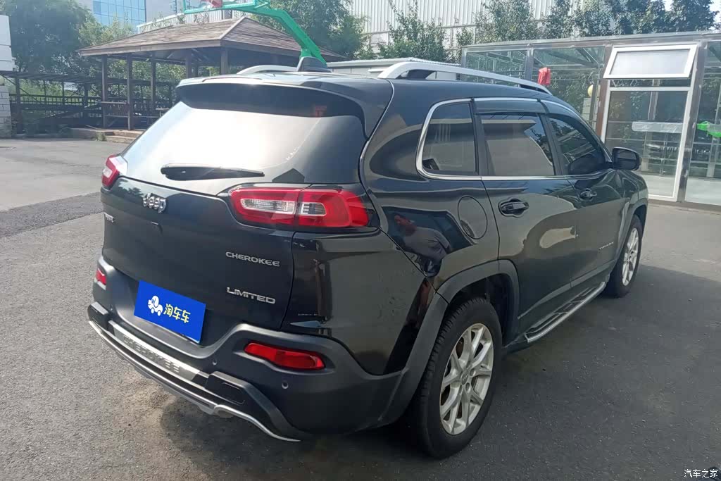 Jeep Cherokee, 2017 3
