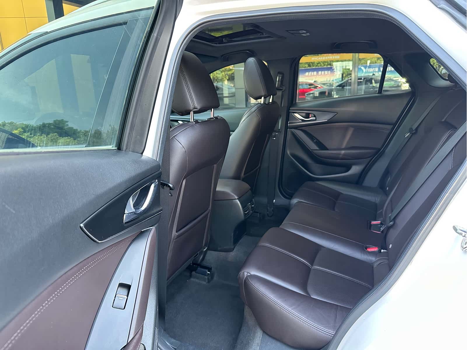 Mazda CX-4, 2019 18