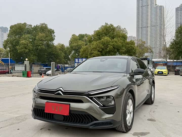 Citroen C5 X 1.6T Overseas Edition 2025