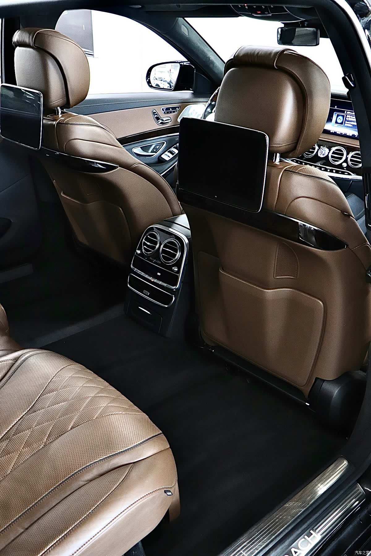 Maybach S-Class, 2019 17