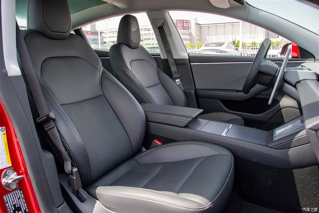 Tesla Model 3, 2024 15
