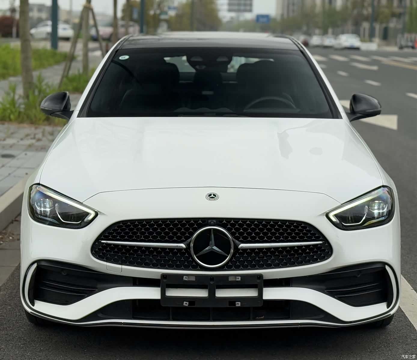 Mercedes-Benz C-Class, 2024 3