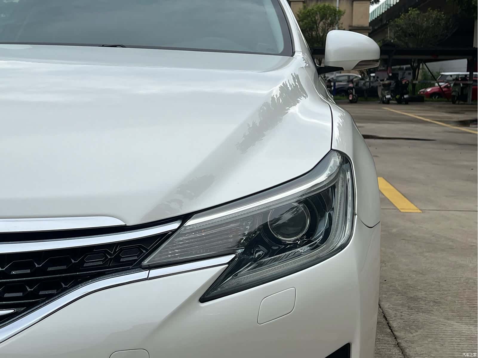 Toyota 2.5V, 2014 17