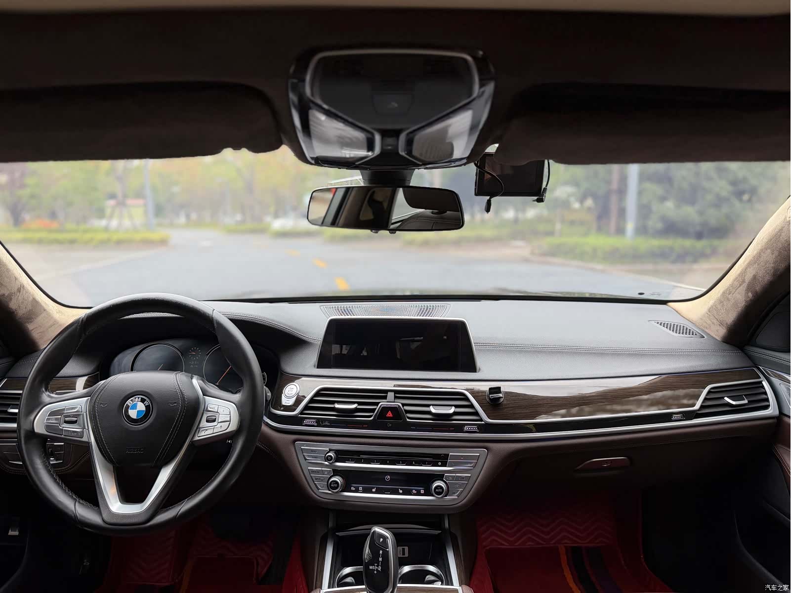 BMW 7 Series, 2017 все фото