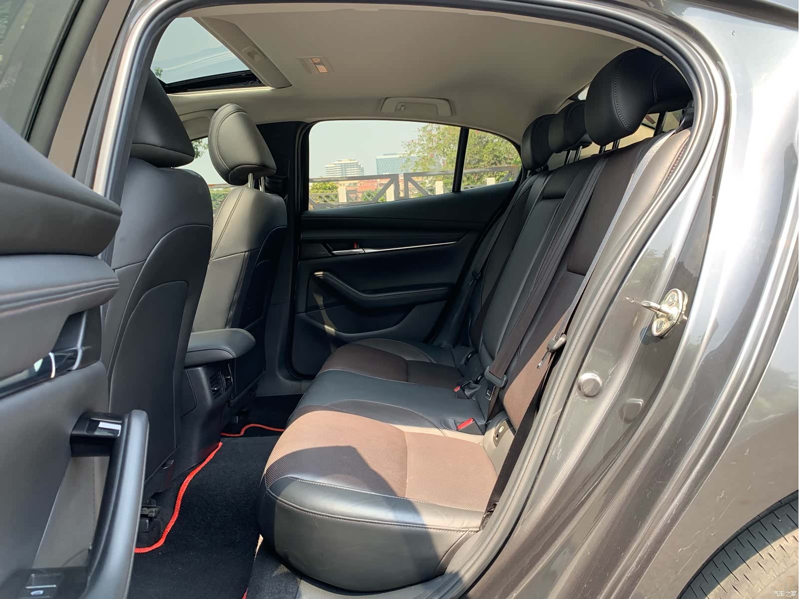Mazda Mazda3, 2021 14