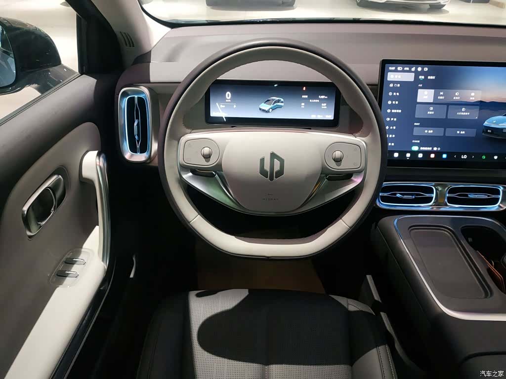 Leapmotor B01, 2025 11