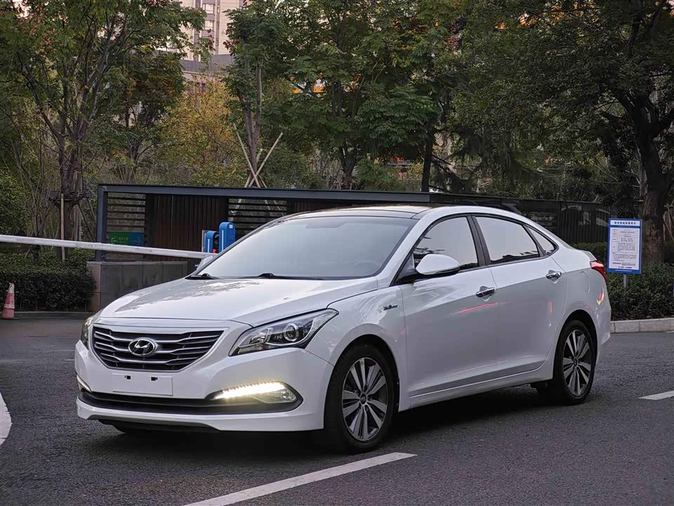 Hyundai Name picture