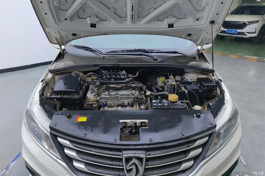 Wuling 310, 2021 10