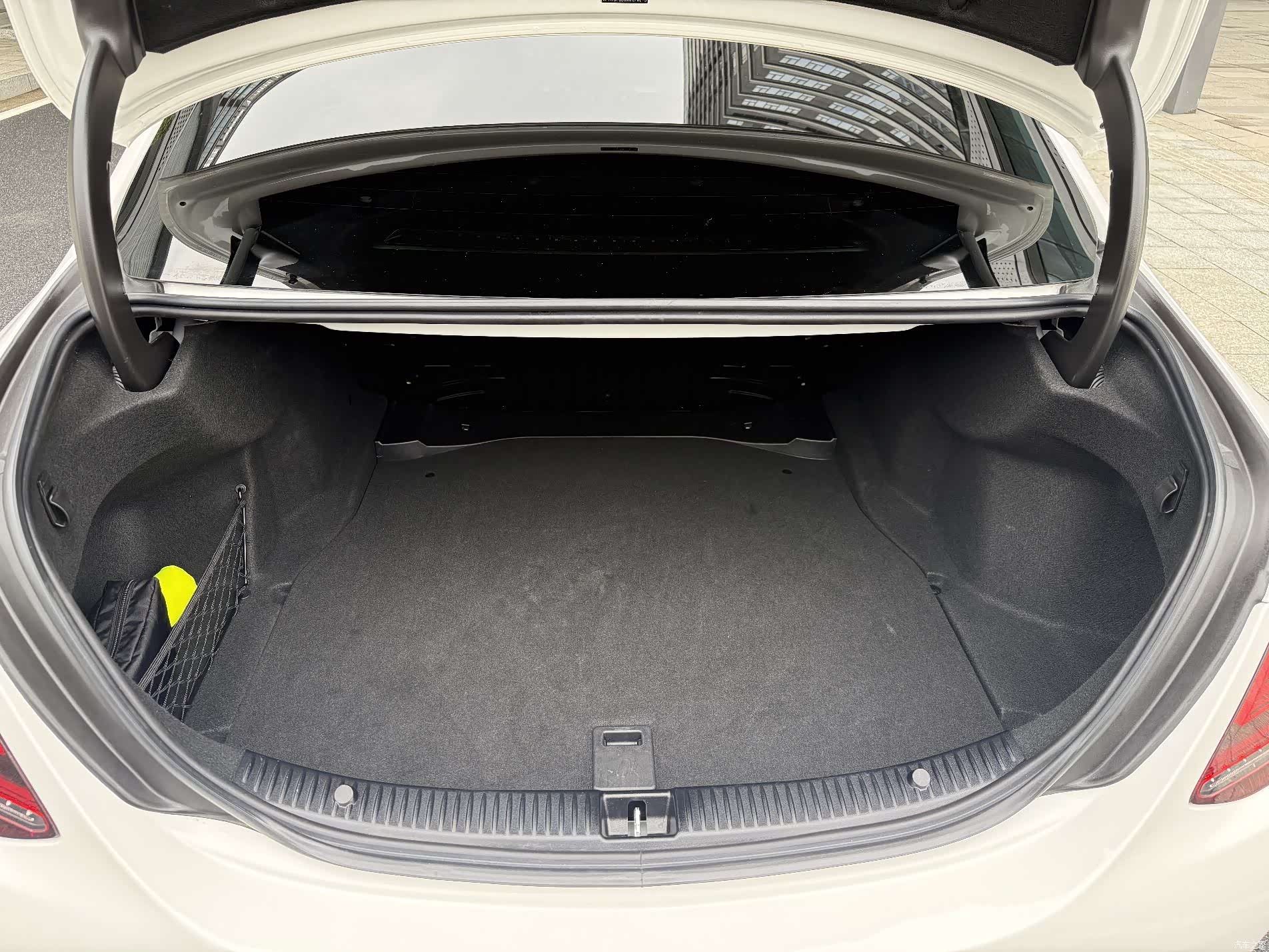 Mercedes-Benz C-Class, 2021 21
