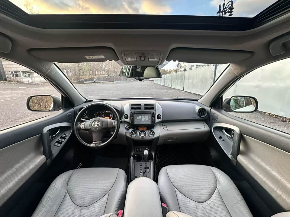 Toyota RAV4 Rongfang