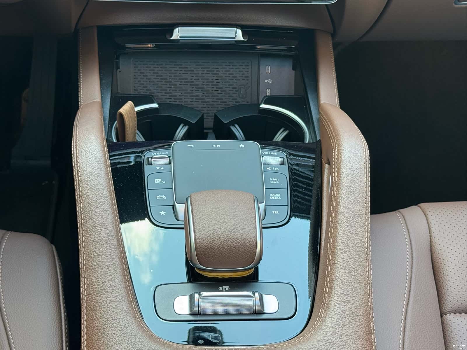 Mercedes-Benz GLE, 2025 11