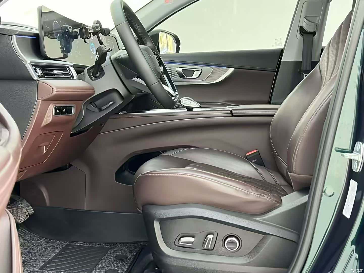 Chery Tiggo 8, 2023 все фото