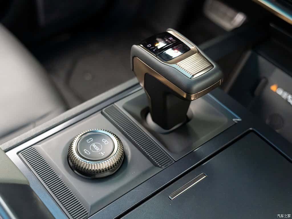 Hummer SUV, 2024 23