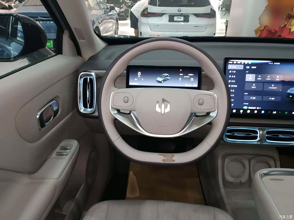 Leapmotor B10, 2025 11