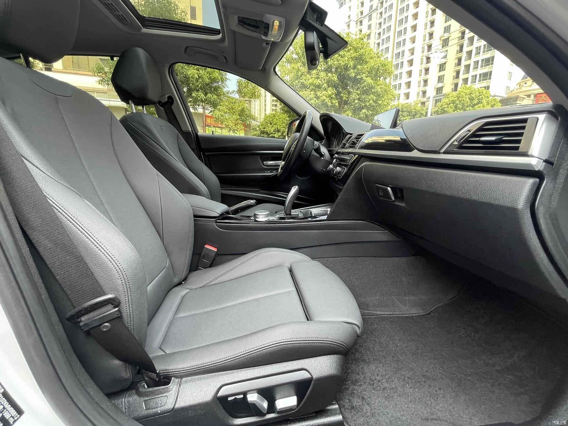BMW 3 Series, 2018 10