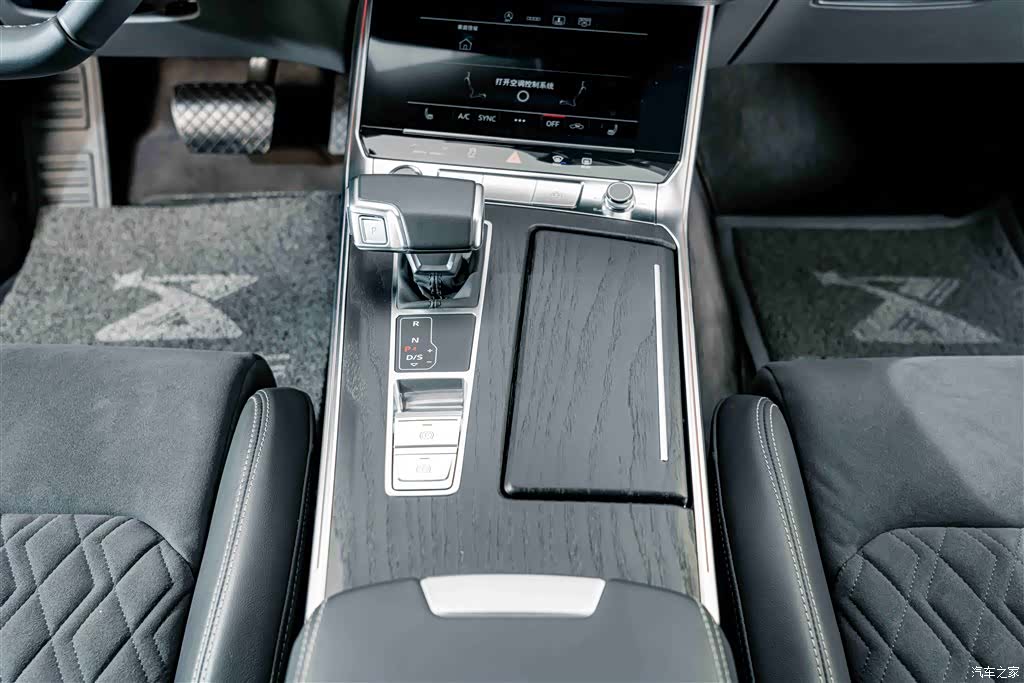 Audi A6L, 2025 13