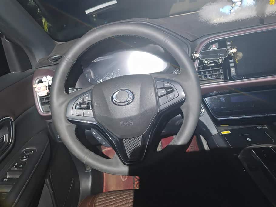 CIIMO Dongfeng Honda M-NV