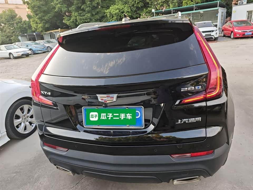 Cadillac XT4