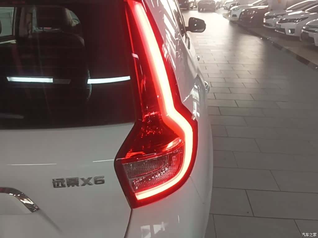 Geely X6, 2017 8