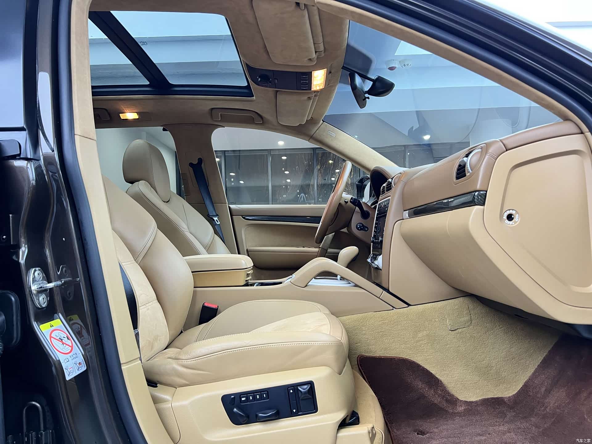 Porsche Cayenne, 2010 10