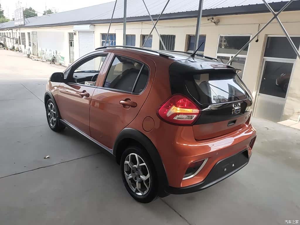 Geely X1, 2018 все фото