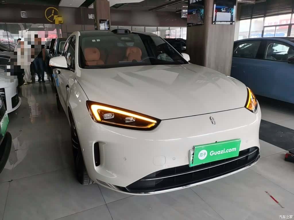 AITO M5, 2025 4