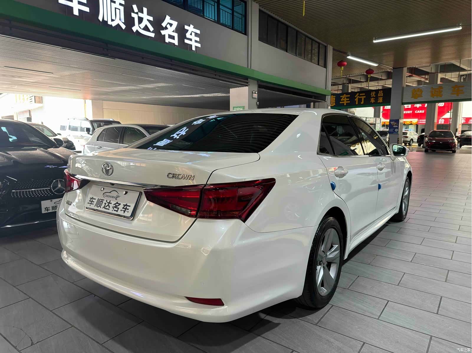 Toyota Crown, 2016 9
