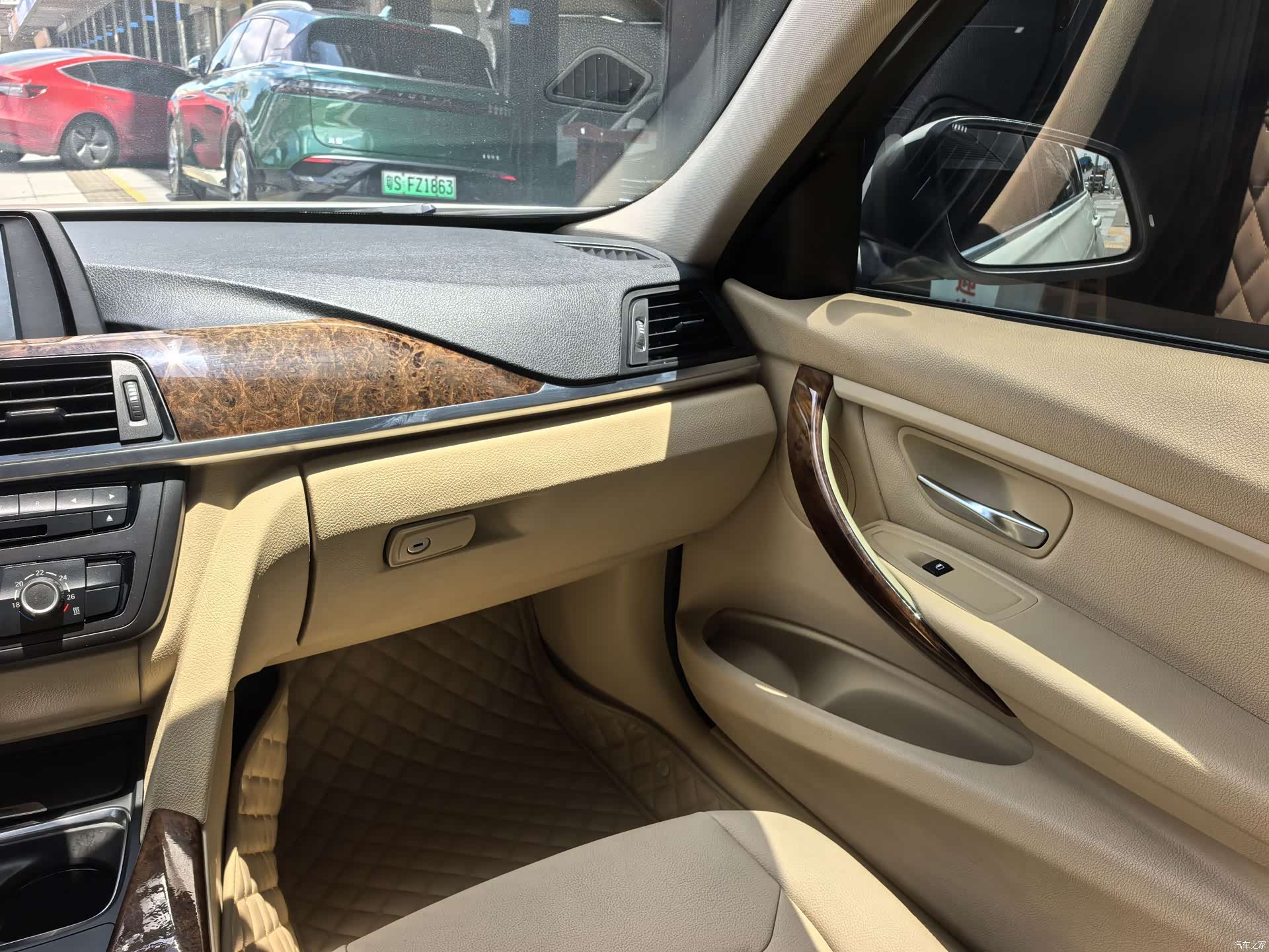 BMW 3 Series, 2013 12