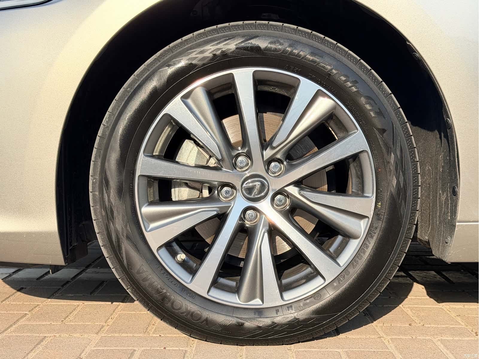 Lexus ES, 2021 14
