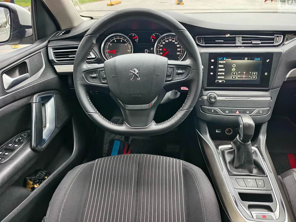 Peugeot 408
