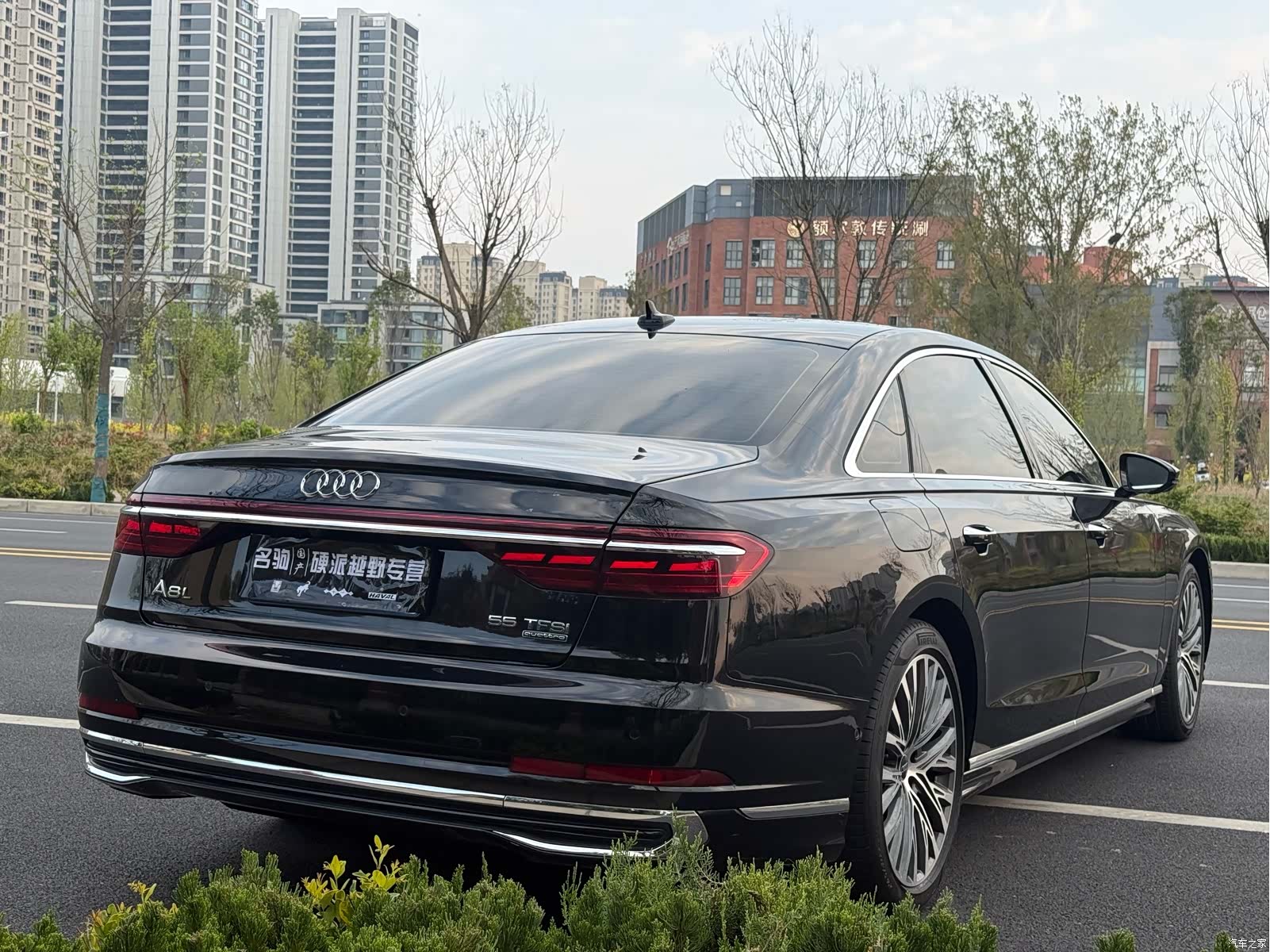 Audi A8L, 2025 8