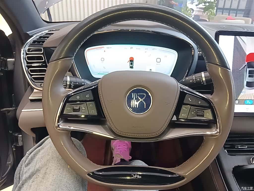 BYD Han, 2023 11